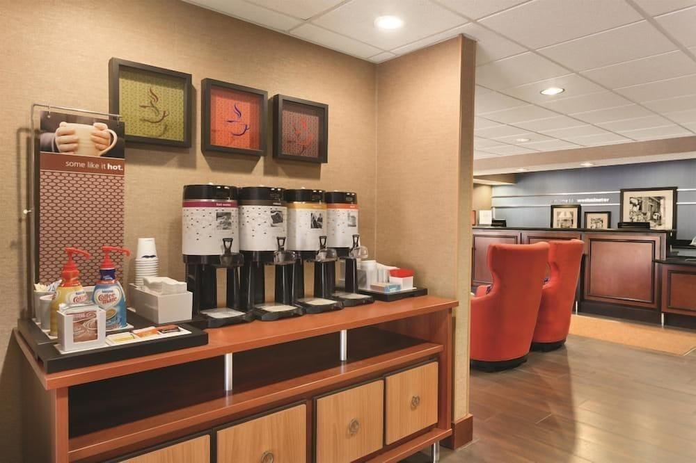 布雷登顿汉普顿套房酒店 外观 照片